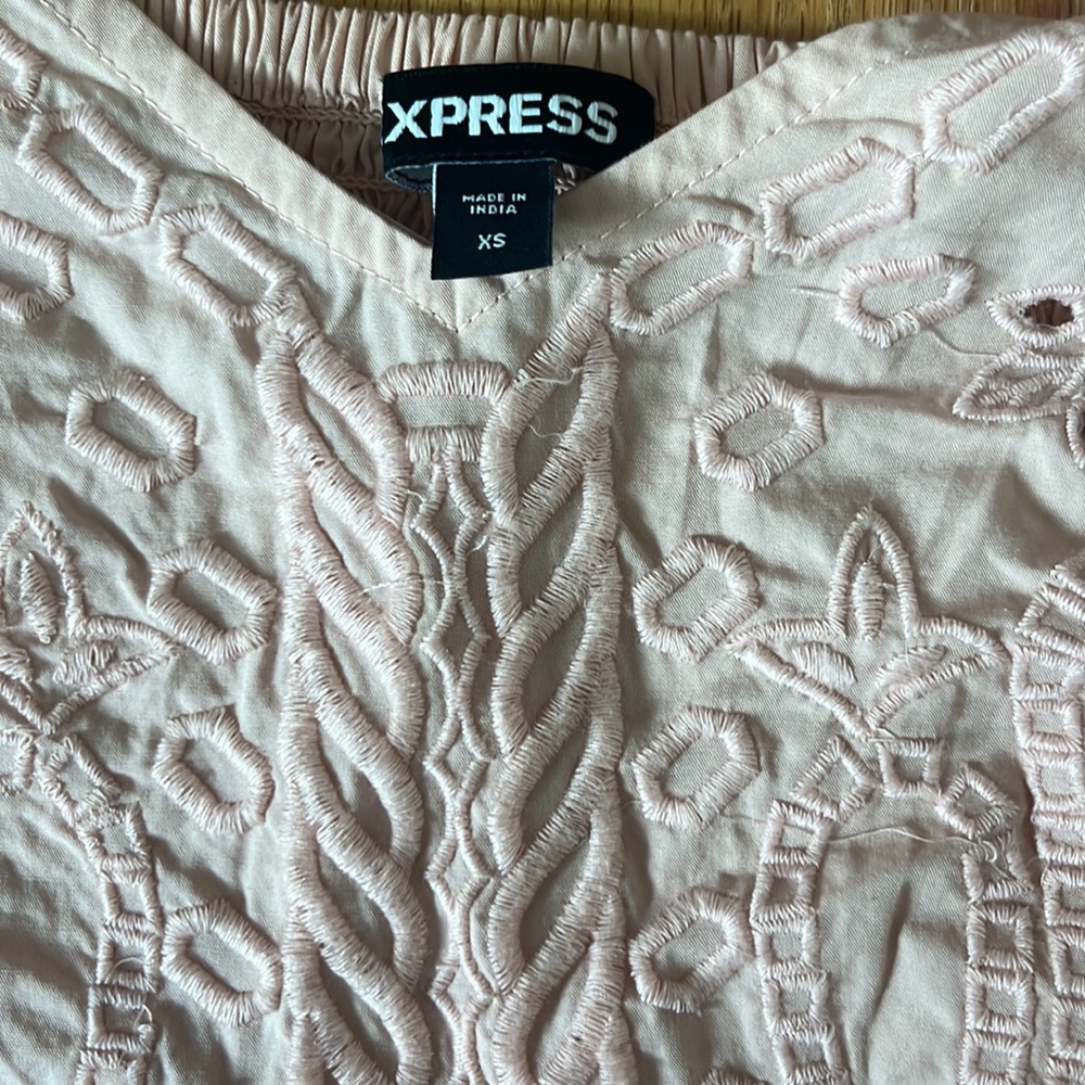 Express Top. - Picture 3 of 3